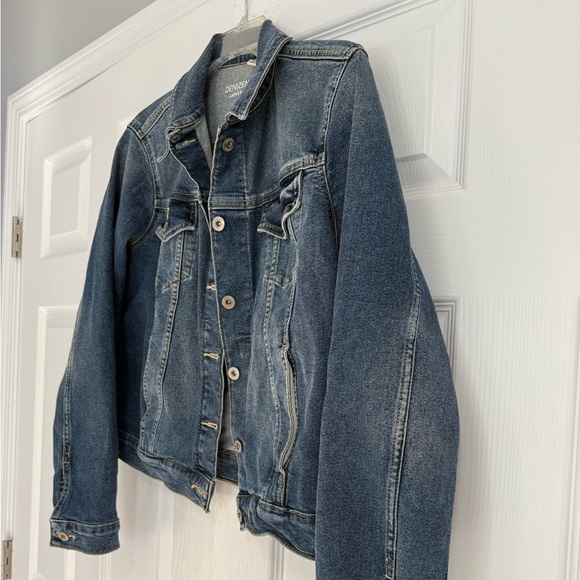 Levi Jean Jacket size XL - Picture 8 of 10